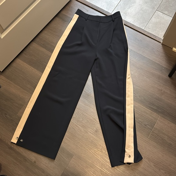 favorite daughter black & tan pants